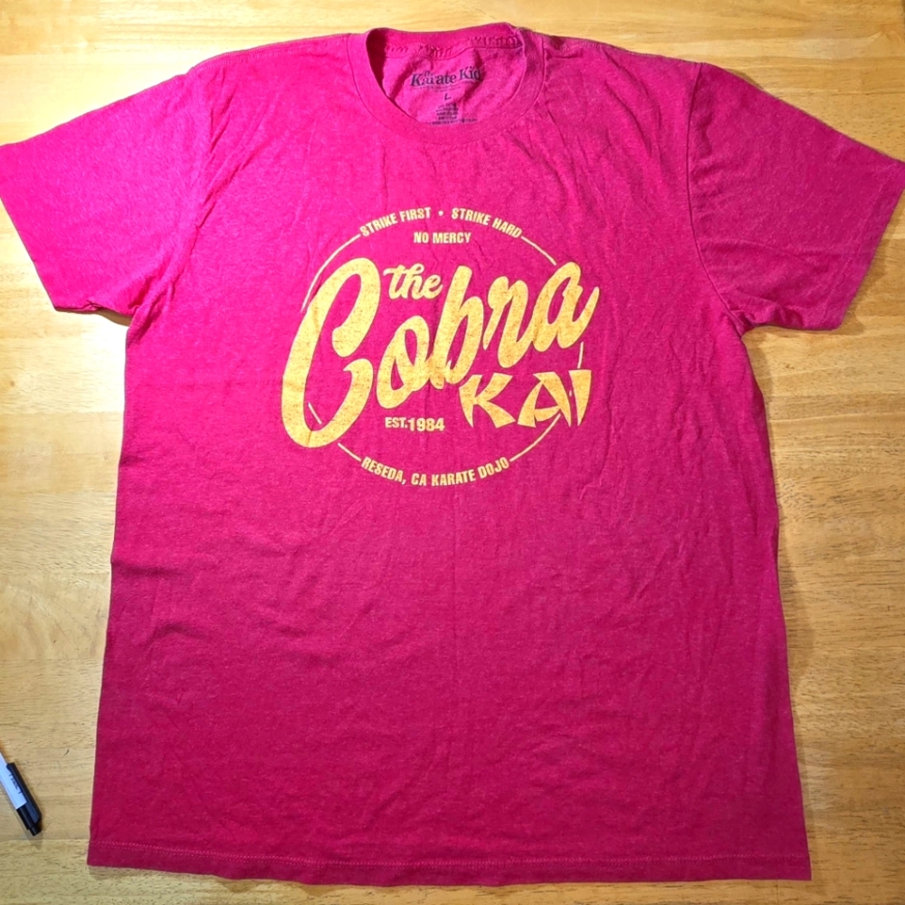 Karate Kid Men's Heathered Red Cobra Kai T-Shirt Size LARGE, 2018 Copyright